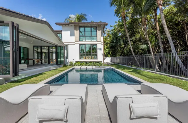 Palm Trail Delray Beach Residence photo 42