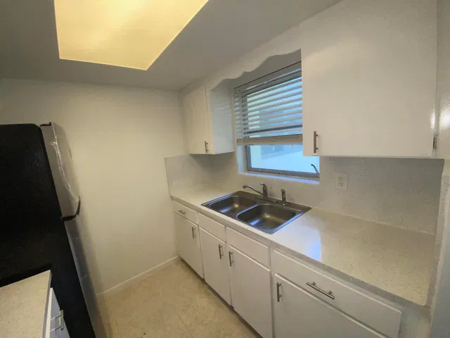 Unit 6 photo 3