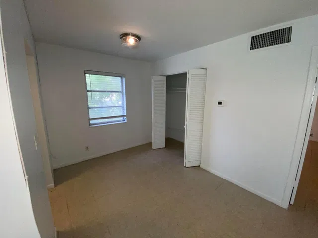 Unit 6 photo 6