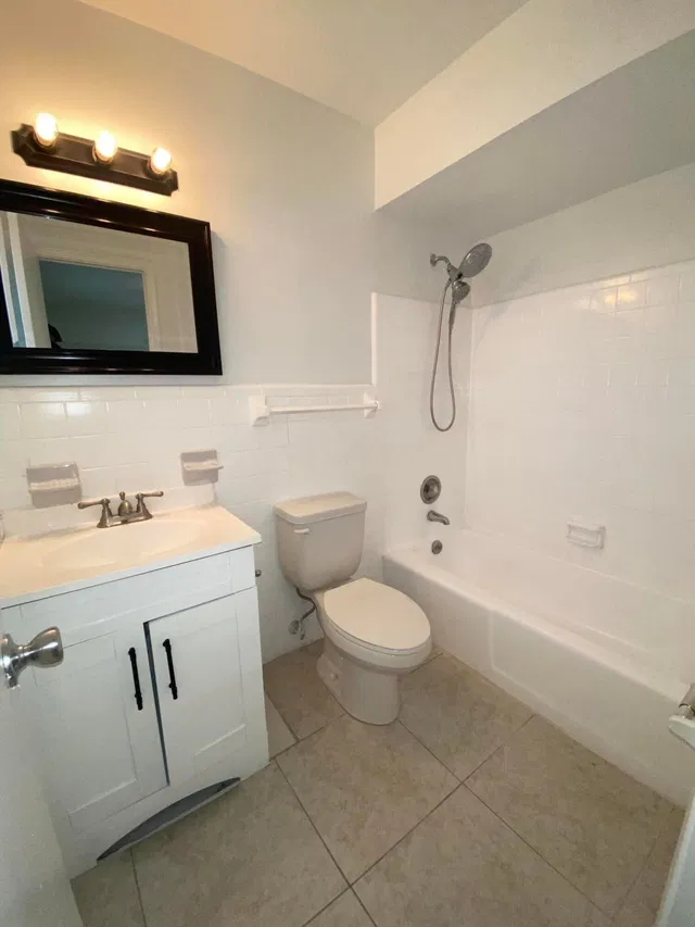 Unit 6 photo 14