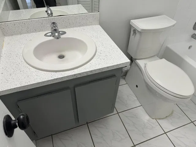 Unit 104 photo 14