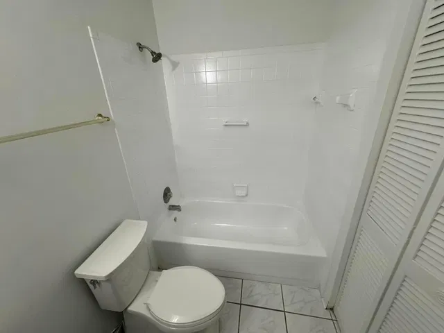Unit 104 photo 15