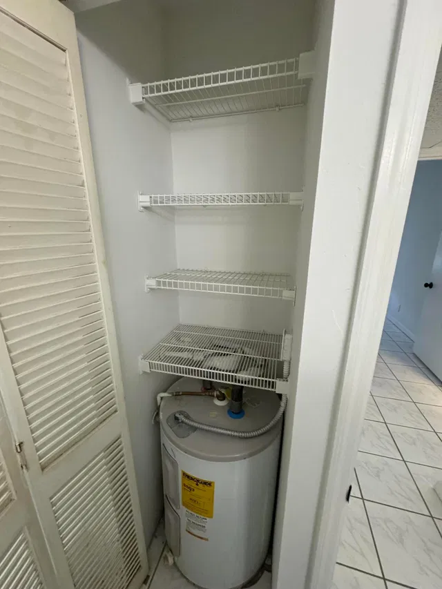 Unit 104 photo 16