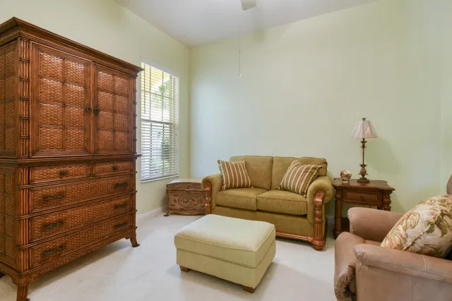  Residence photo 25