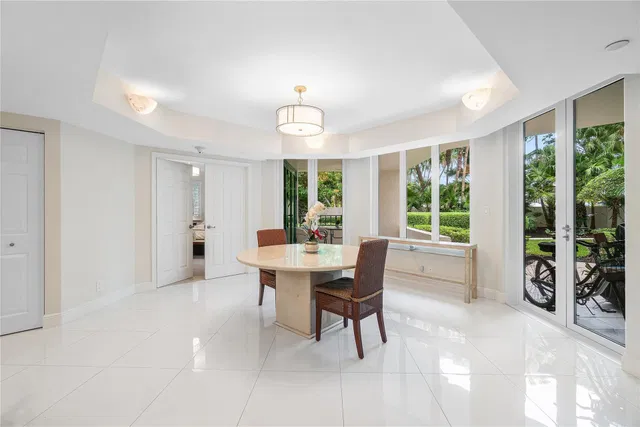 Mizner Court Unit 110 photo 10