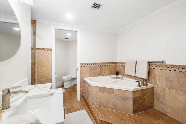 Mizner Court Unit 110 photo 25