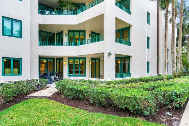 Mizner Court Unit 110 photo 37