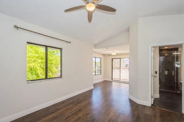 Residence photo 20