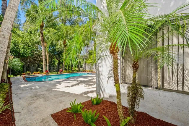 Residence photo 45