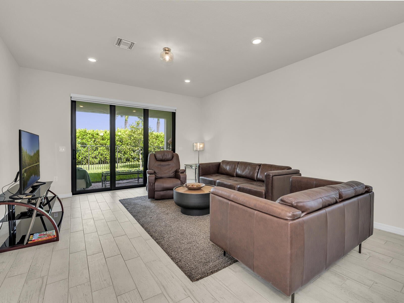  Residence photo 16