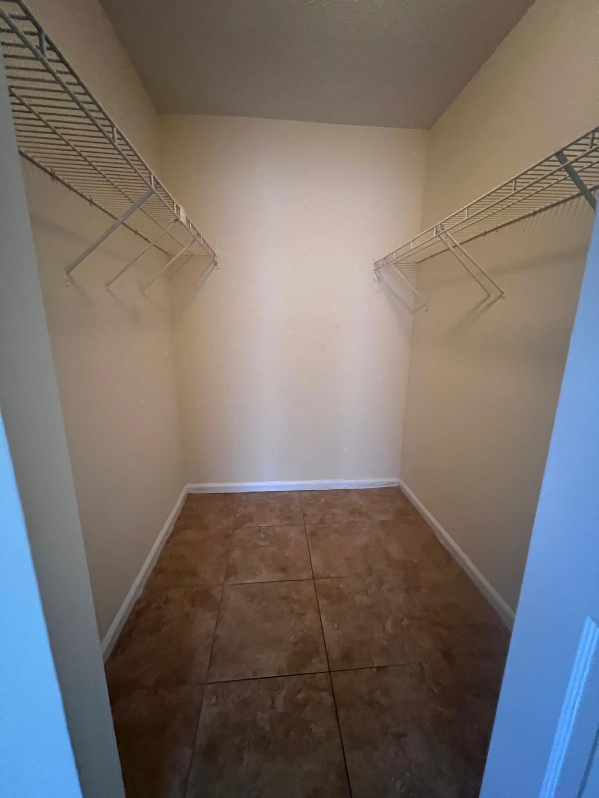 Unit B20 photo 12