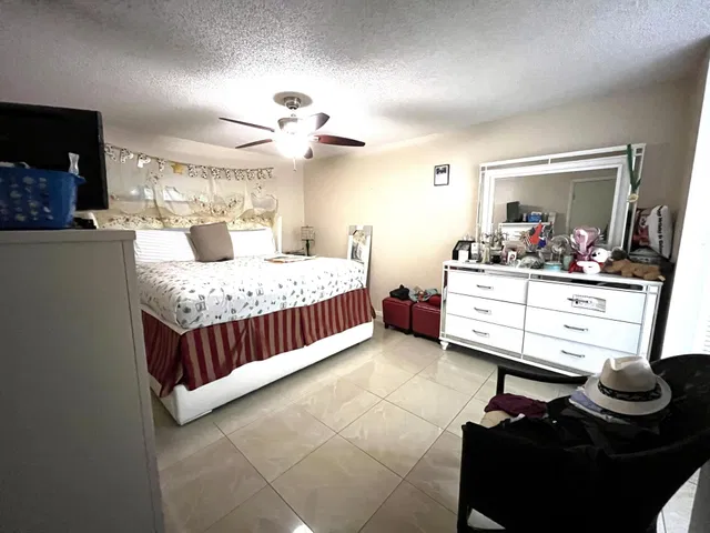 Residence photo 7