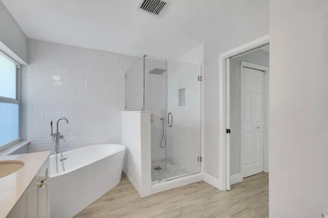 Residence photo 20