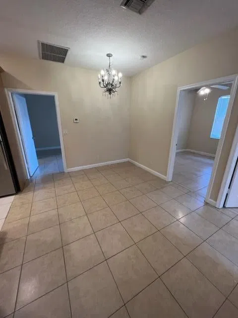Residence photo 5