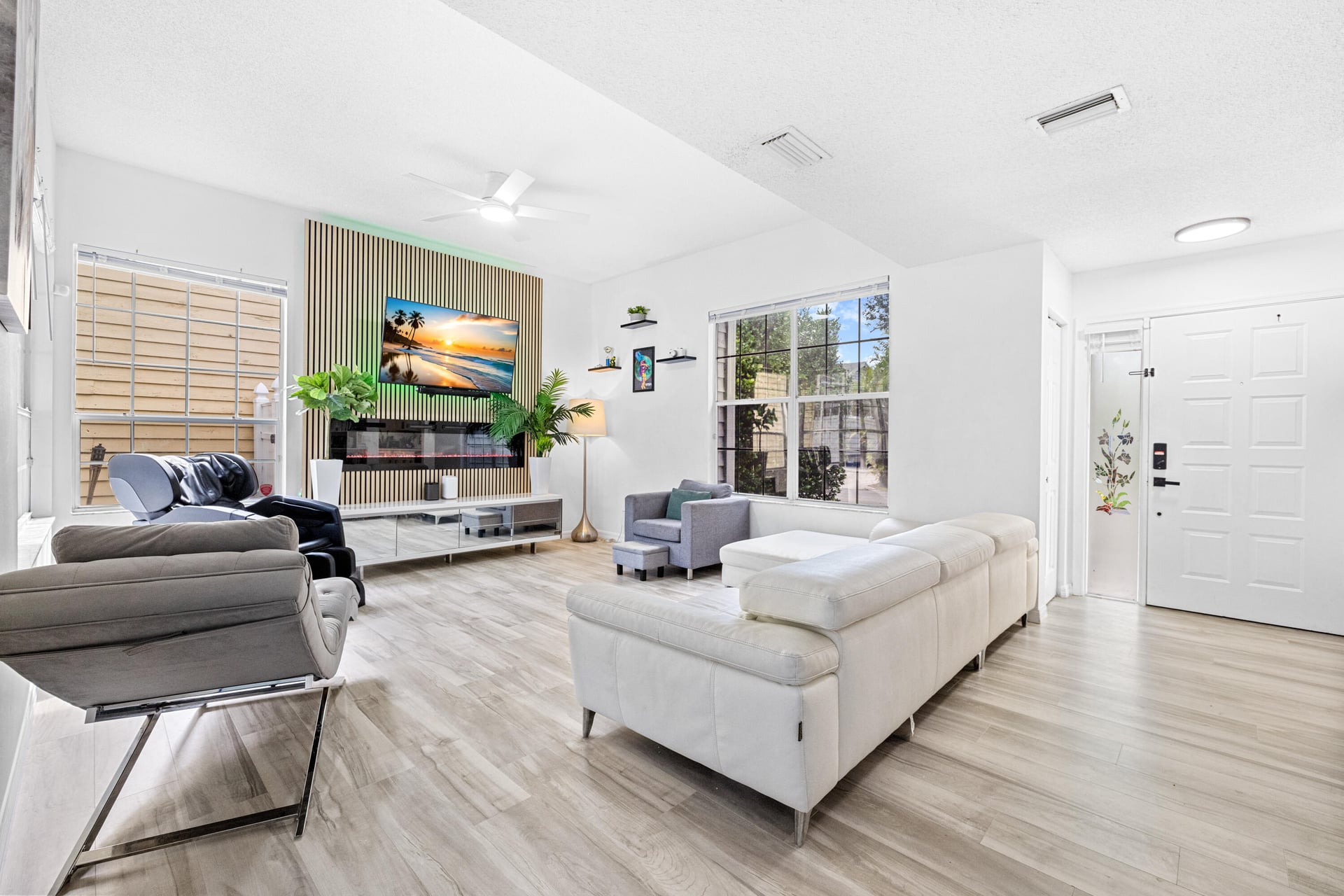 Residence photo 3