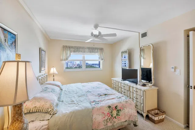 Unit 1021-C photo 11
