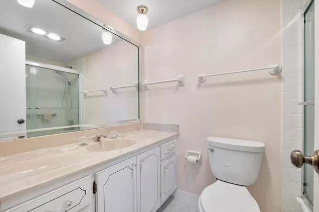 Unit 1021-C photo 12