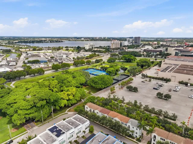 Downtown West Palm Beach Residence photo 56