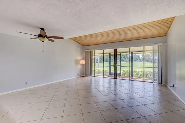 PGA National Palm Beach Gardens Residence photo 12