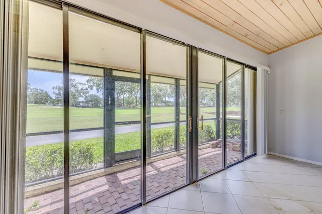 PGA National Palm Beach Gardens Residence photo 17