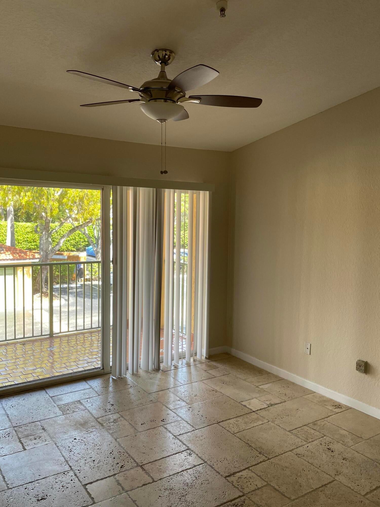  Unit 211 photo 6