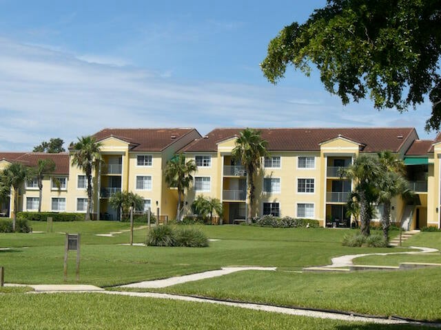  Unit 211 photo 18