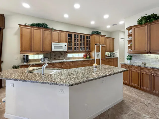 Residence photo 8