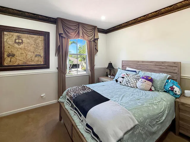 Residence photo 16