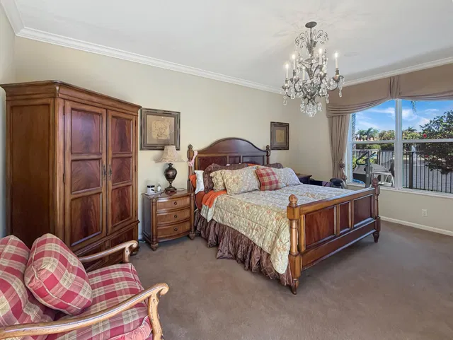 Residence photo 18