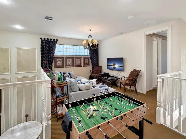 Residence photo 21