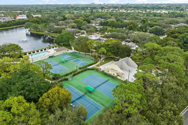 PGA National Palm Beach Gardens Residence photo 26