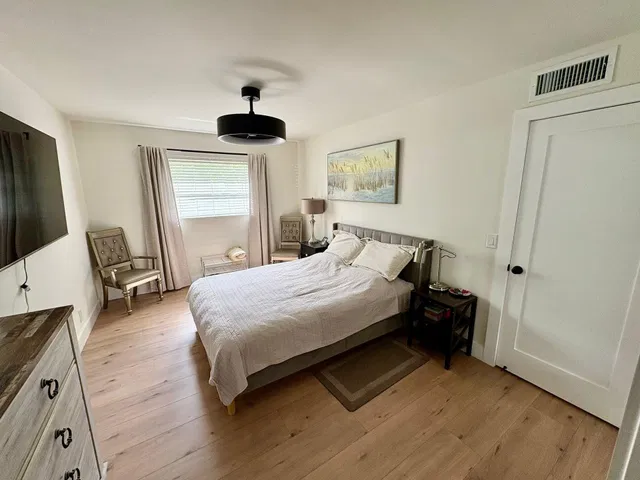 Unit 105 photo 3