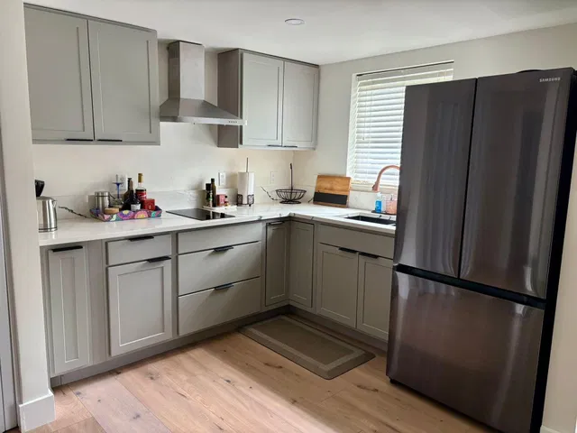 Unit 105 photo 8