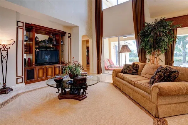 Residence photo 49