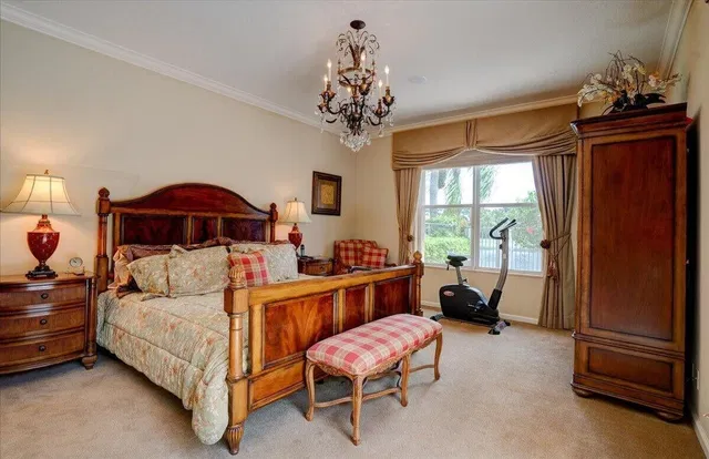 Residence photo 63