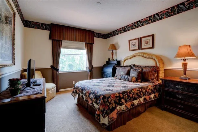 Residence photo 73