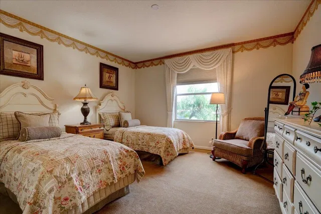 Residence photo 80