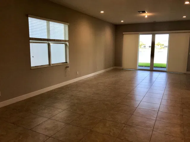 Residence photo 9