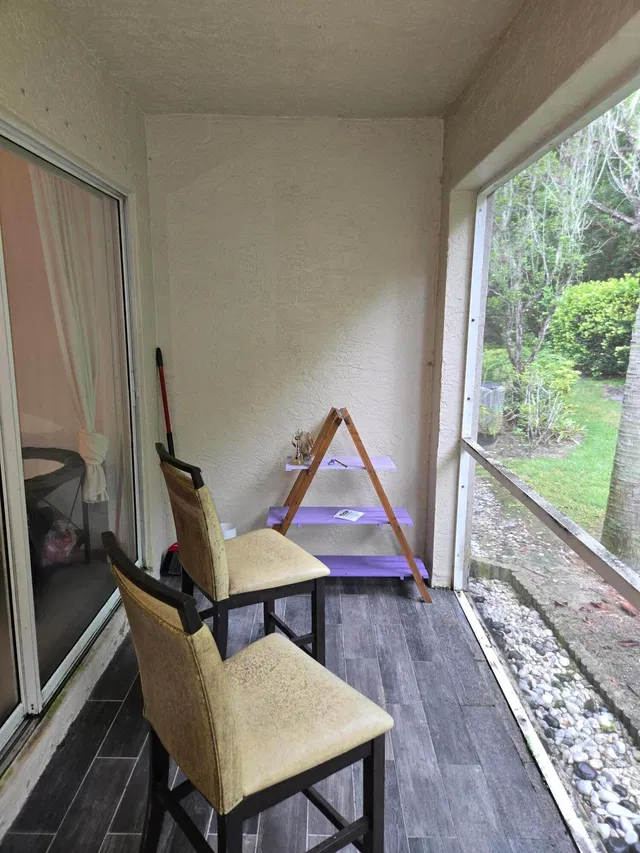 Residence photo 9