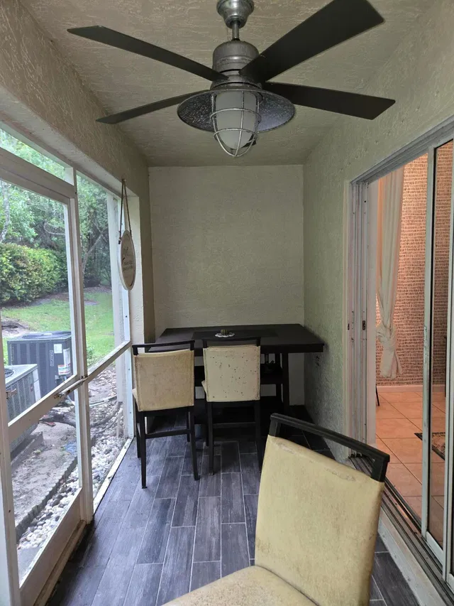 Residence photo 10