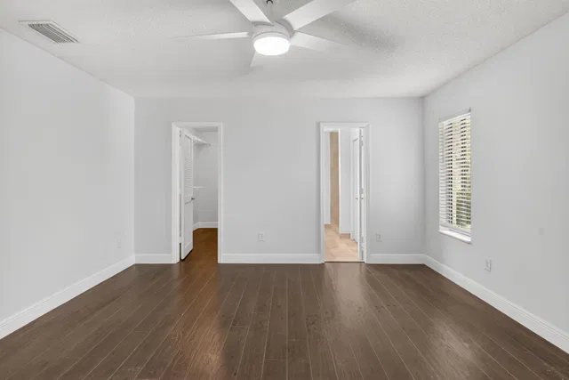 Residence photo 24