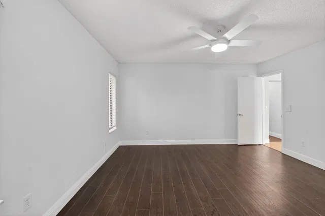 Residence photo 25