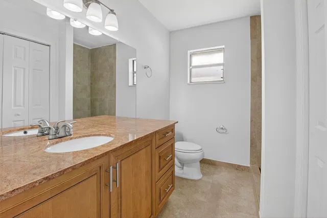 Residence photo 26