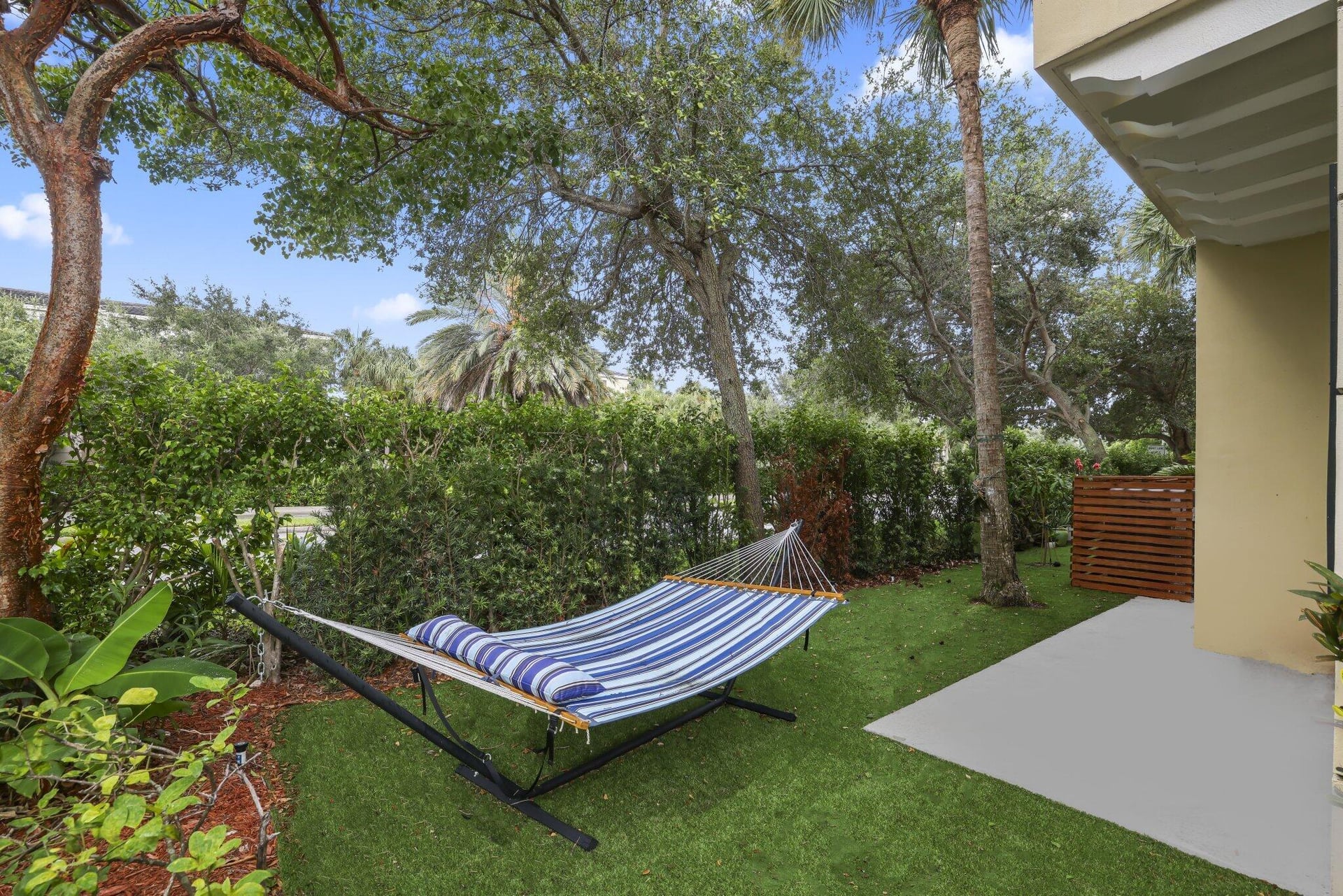  Residence photo 5