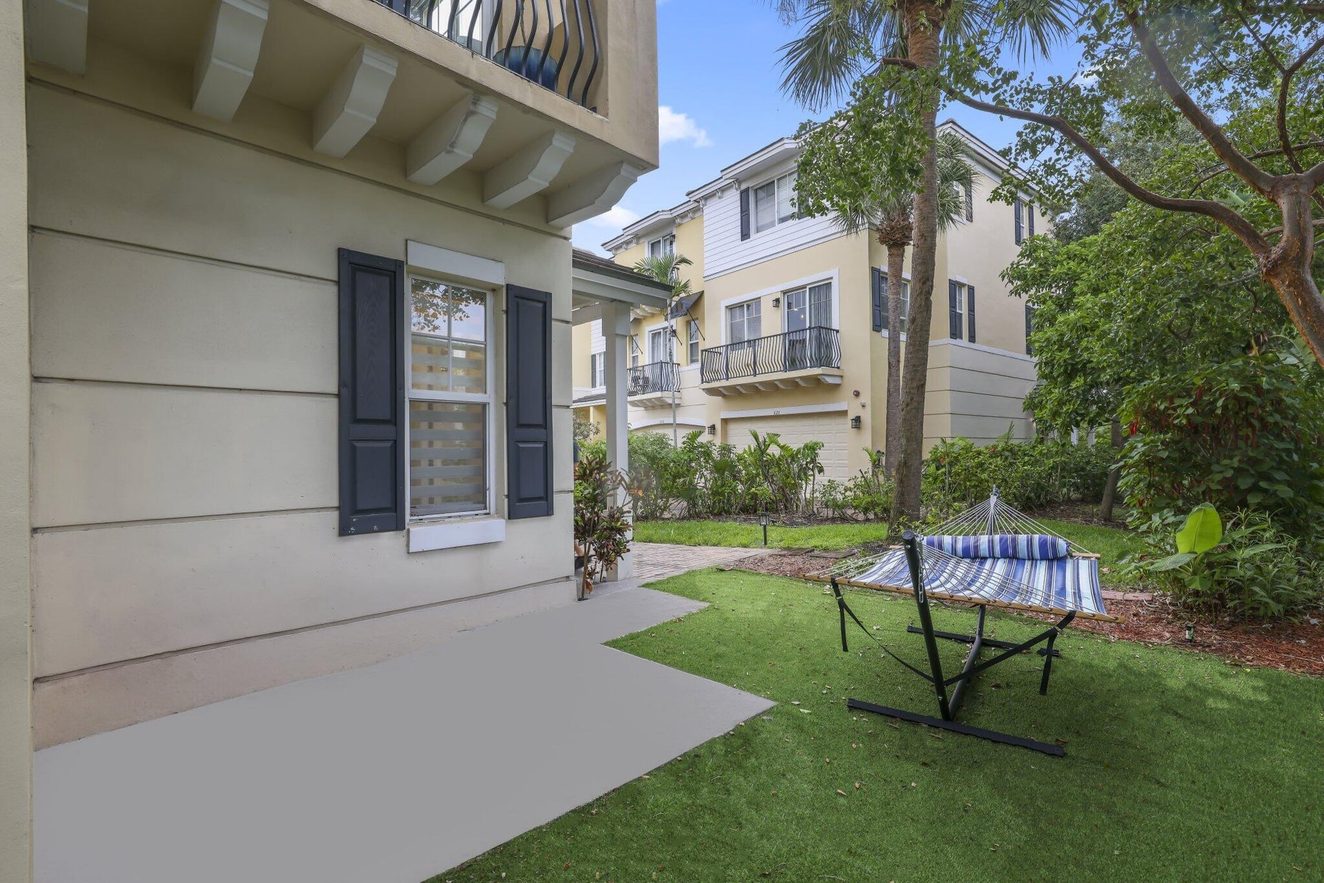  Residence photo 8