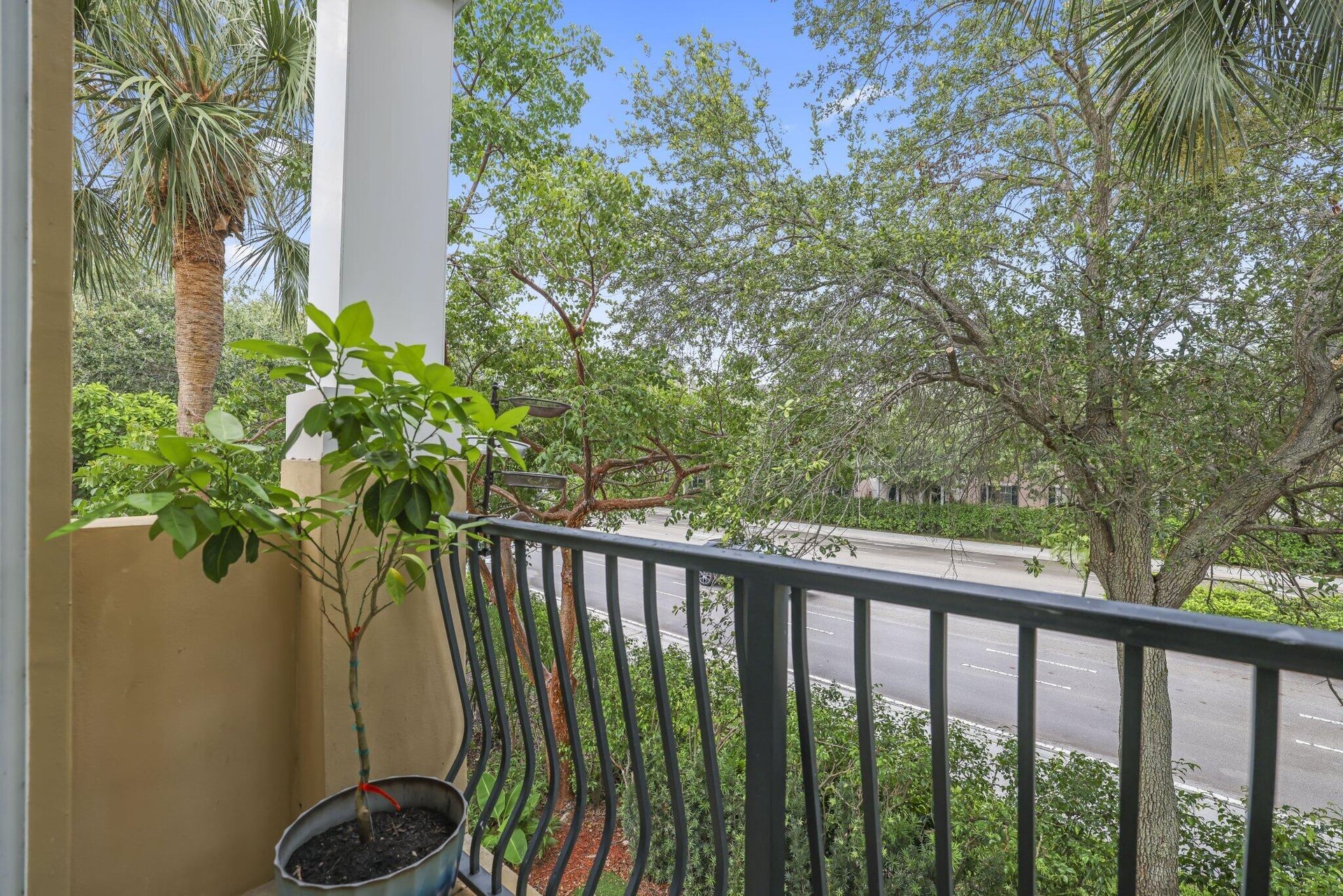  Residence photo 27