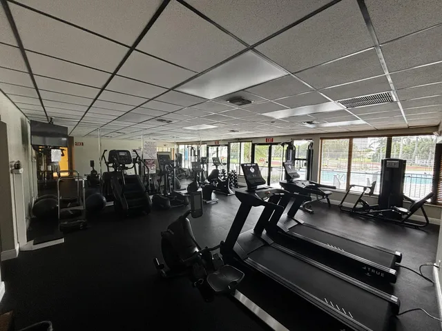 Unit 49 photo 15