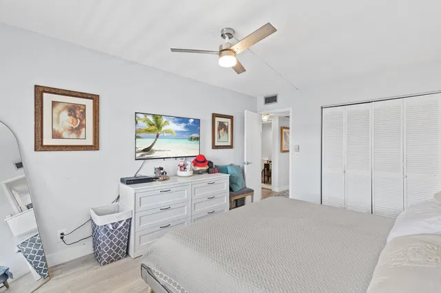 Residence photo 17