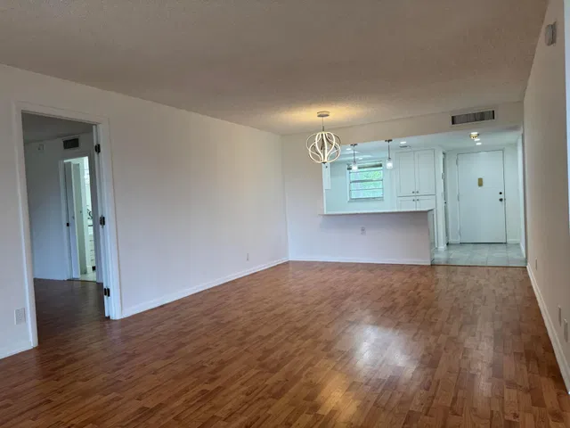 Unit 238 photo 8