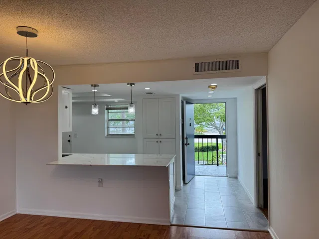 Unit 238 photo 10